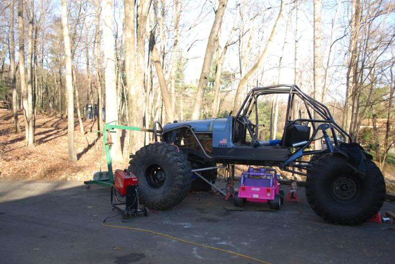 ai88.photobucket.com_albums_k183_bluebanger_jeep198.jpg