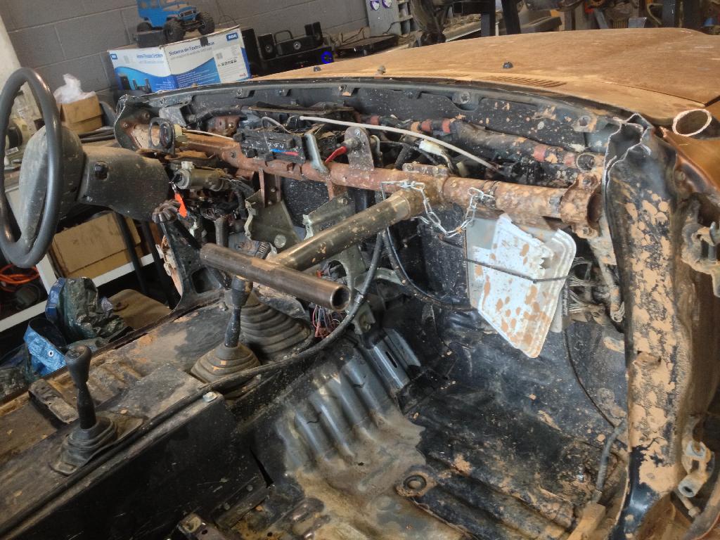 ai895.photobucket.com_albums_ac151_kouperstein2_Truggy_20Remod16f3e183ebf237ed62828525d9b77f7f.jpg