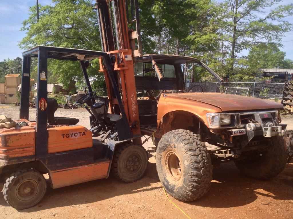 ai895.photobucket.com_albums_ac151_kouperstein2_Truggy_20Remod2710f8f4f8e888ce9bc2c0c24371e41e.jpg