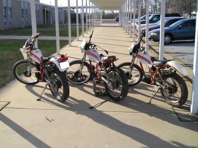 ai9.photobucket.com_albums_a53_whitfimb_little_20bikes_P2100018.jpg