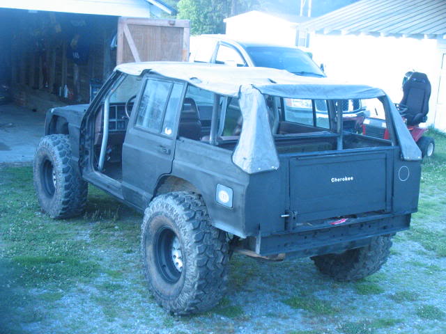 ai9.photobucket.com_albums_a94_jeepbub_IMG_0944.jpg