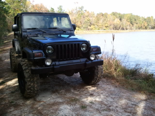 ai900.photobucket.com_albums_ac210_vjw0307_Jeep_2011_11_06122601.jpg