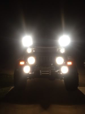 ai900.photobucket.com_albums_ac210_vjw0307_Jeep_Lighting_90cccc7f.jpg