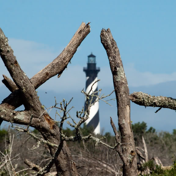 ai924.photobucket.com_albums_ad81_doubleup4691_Lighthouse.jpg