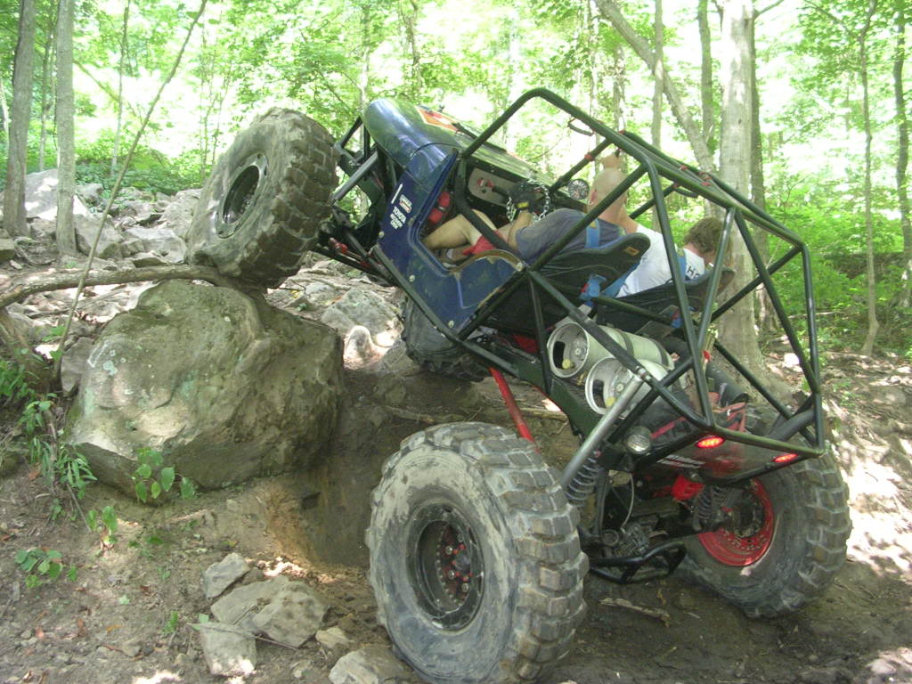 ai93.photobucket.com_albums_l48_1979cj5_Harlan_20Aug_2006_tellico077.jpg