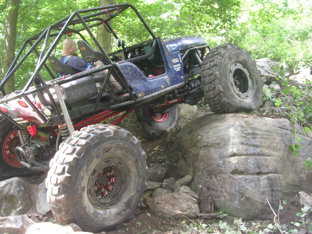 ai93.photobucket.com_albums_l48_1979cj5_Harlan_20Aug_2006_tellico078.jpg