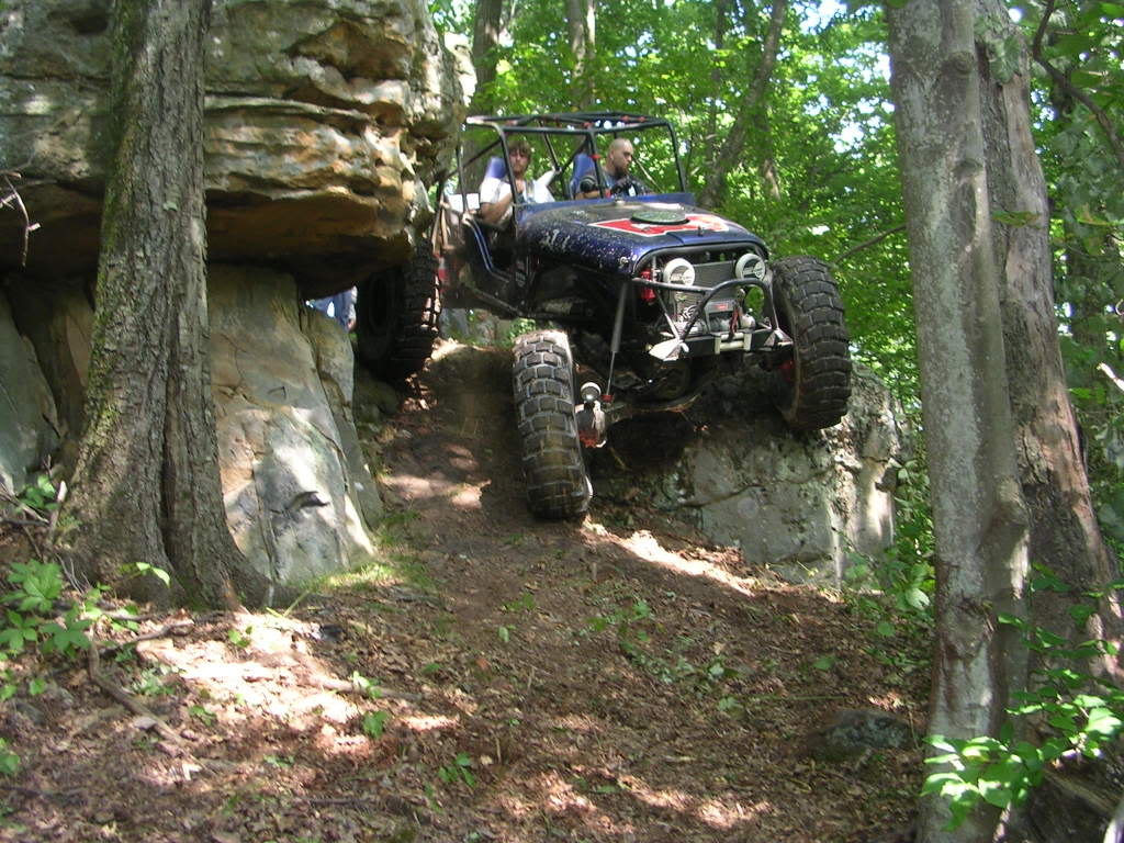 ai93.photobucket.com_albums_l48_1979cj5_Harlan_20Aug_2006_tellico094.jpg