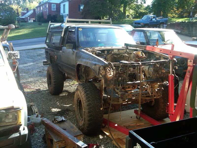 ai96.photobucket.com_albums_l194_volvhoe_1984_20Toyota_20littl74bfba44df7c37acb4a00f781c4621e3.jpg