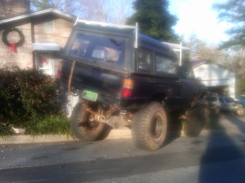 ai96.photobucket.com_albums_l194_volvhoe_1985_20Toyota_204x4_IMG00248_20111212_1540.jpg