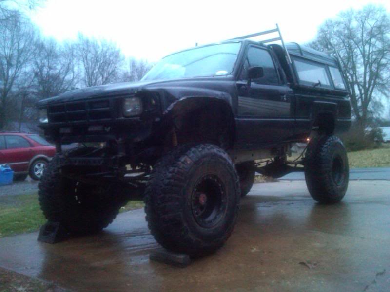 ai96.photobucket.com_albums_l194_volvhoe_1985_20Toyota_204x4_IMG00378_20120201_1738.jpg