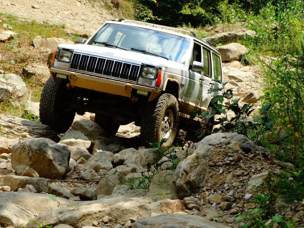 ai978.photobucket.com_albums_ae262_1tonoffun_Harlan_DSC02666_zpsviqcbzba.jpg