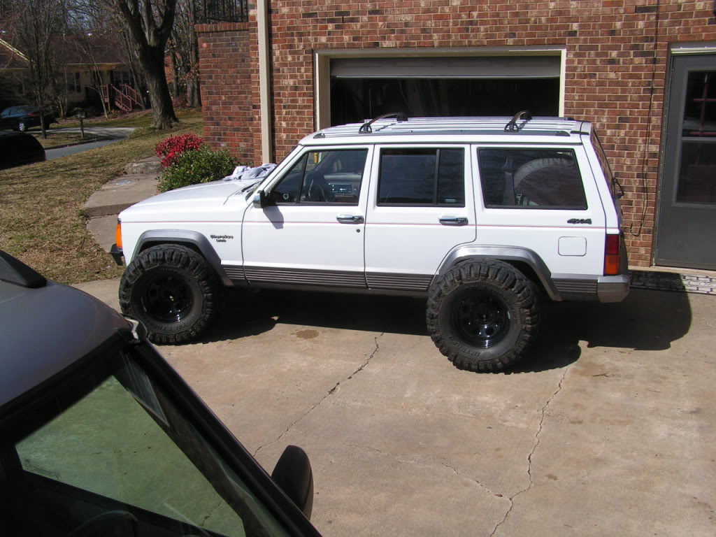 ai978.photobucket.com_albums_ae262_1tonoffun_jeep_PICT0009.jpg