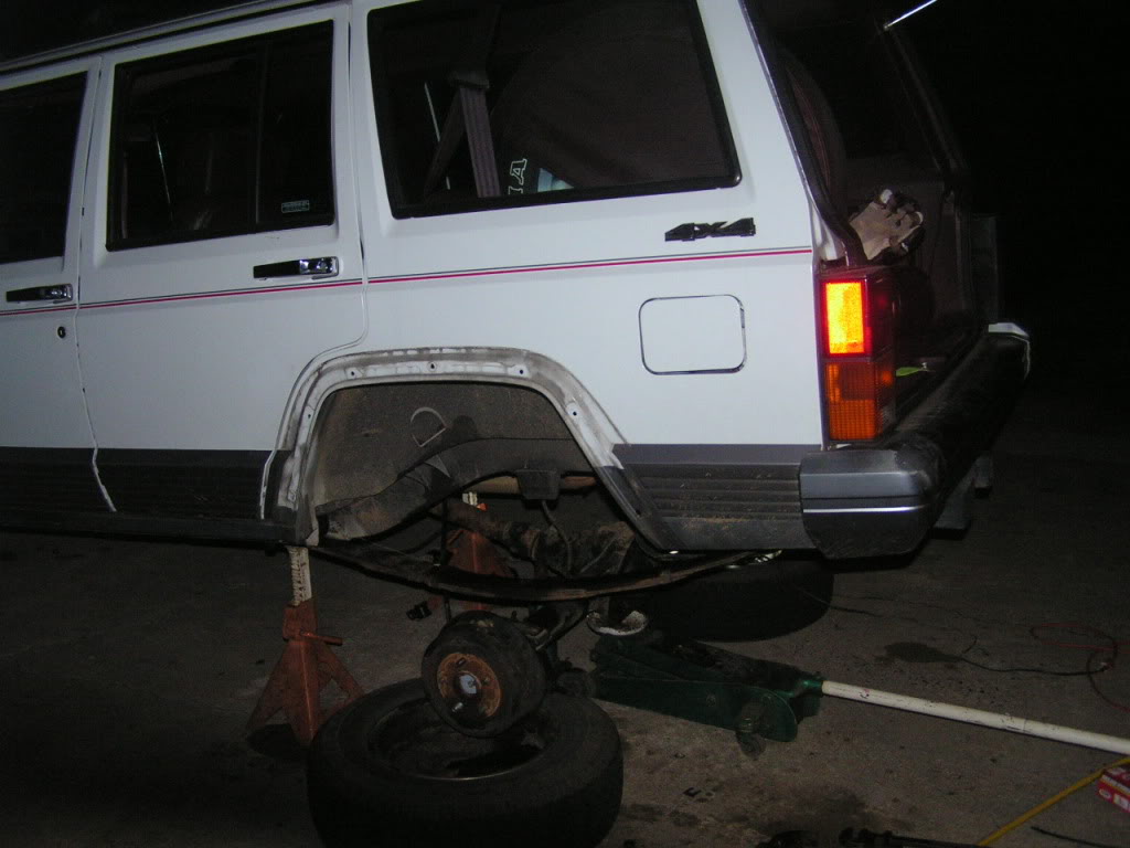 ai978.photobucket.com_albums_ae262_1tonoffun_jeep_PICT0014_2.jpg