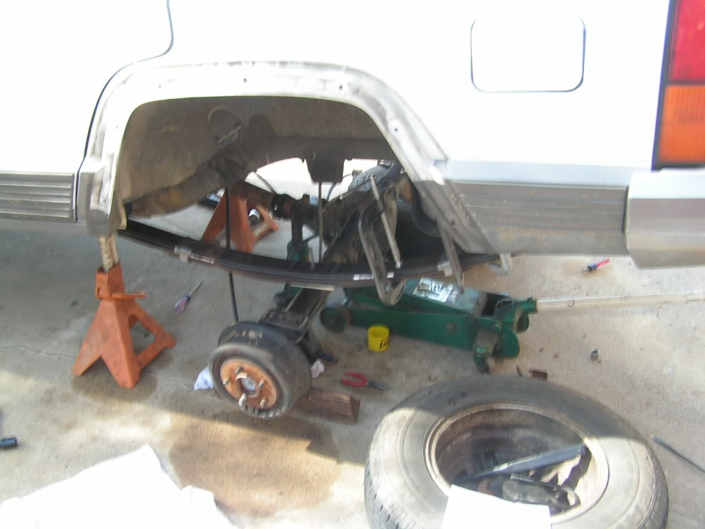 ai978.photobucket.com_albums_ae262_1tonoffun_jeep_PICT0018_2.jpg