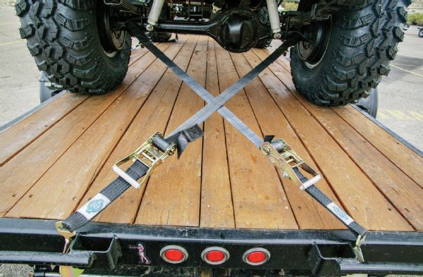 aimage.fourwheeler.com_f_110850626_w600_cr1_trailer_straps_in_x_pattern.jpg