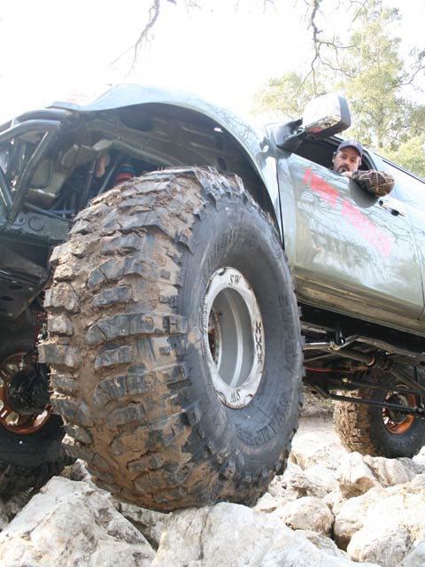 aimages.fourwheeler.com_techarticles_wheels_129_0706_07_z_interco_bogger_tire_tire_on_rock.jpg