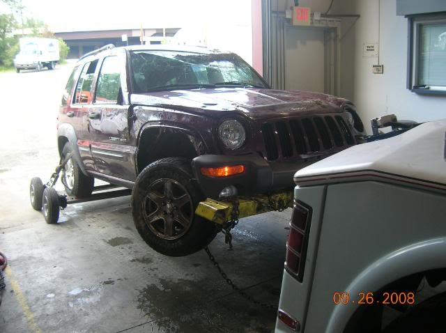 aimg.photobucket.com_albums_v137_lilpete_jeep005.jpg