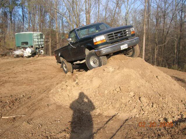 aimg.photobucket.com_albums_v137_lilpete_trackhoeandford015.jpg