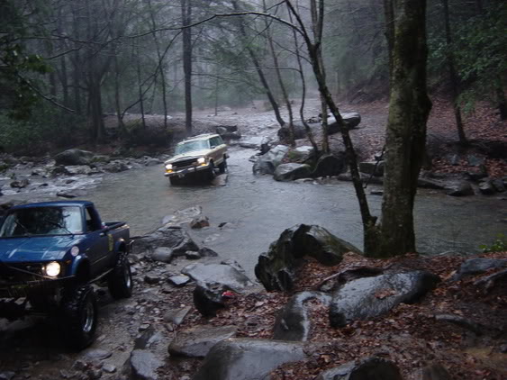 aimg.photobucket.com_albums_v189_rcasey_1205tellico.jpg