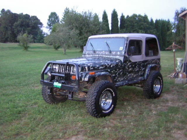 aimg.photobucket.com_albums_v216_bluevette_jeeplift011.jpg