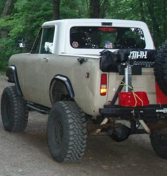 aimg.photobucket.com_albums_v217_Red_Sc_Trucks_cropped20rear20shot.jpg