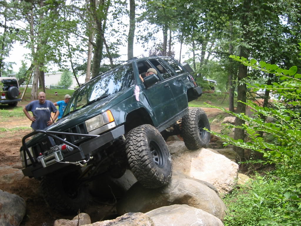 aimg.photobucket.com_albums_v329_KrawlerTJ_Grand_20Cherokee_CRC15.jpg