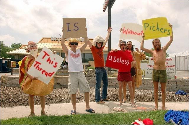 aimg.photobucket.com_albums_v377_icantsee_4Runner_ThisThreadIsUselessWithoutPichers.jpg