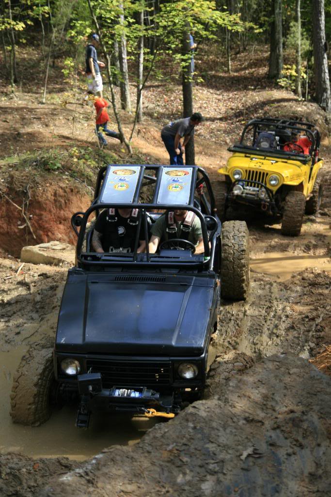 aimg.photobucket.com_albums_v426_GSRswapandslow_Fall_20Crawl_FallCrawl016.jpg