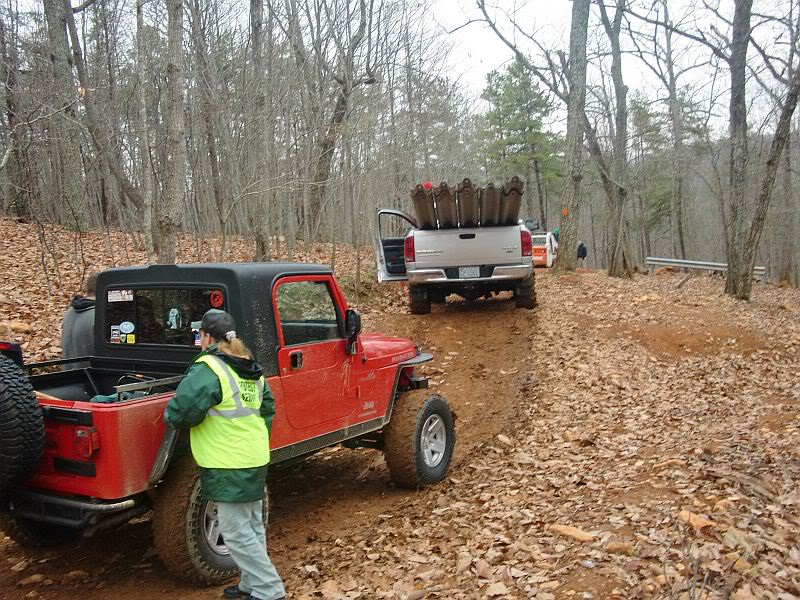 aimg.photobucket.com_albums_v426_GSRswapandslow_Uwharrie_20Work_20Day_2012_18_10_2827c8cc.jpg