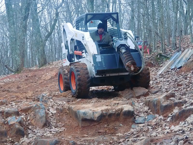 aimg.photobucket.com_albums_v426_GSRswapandslow_Uwharrie_20Work_20Day_2012_18_10_4db17b8b.jpg