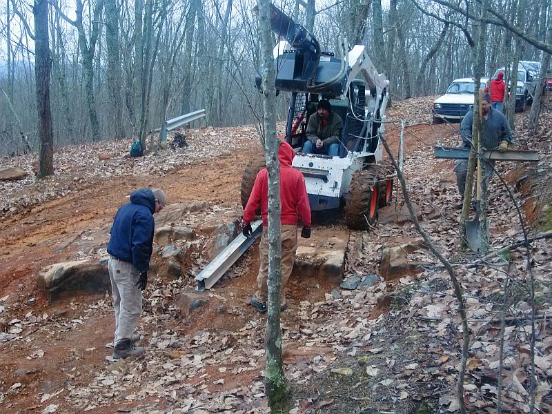aimg.photobucket.com_albums_v426_GSRswapandslow_Uwharrie_20Work_20Day_2012_18_10_904bd165.jpg