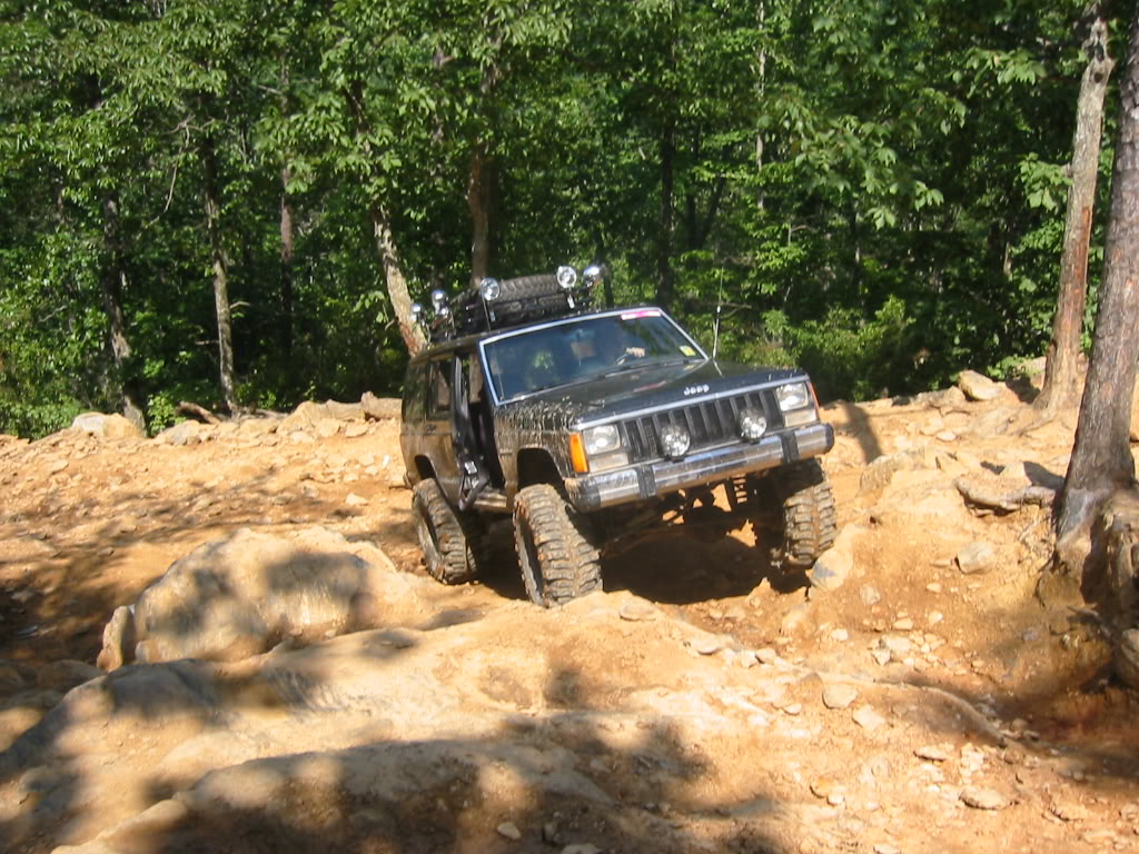 aimg.photobucket.com_albums_v441_tangeloman_jeep_IMG_2670.jpg