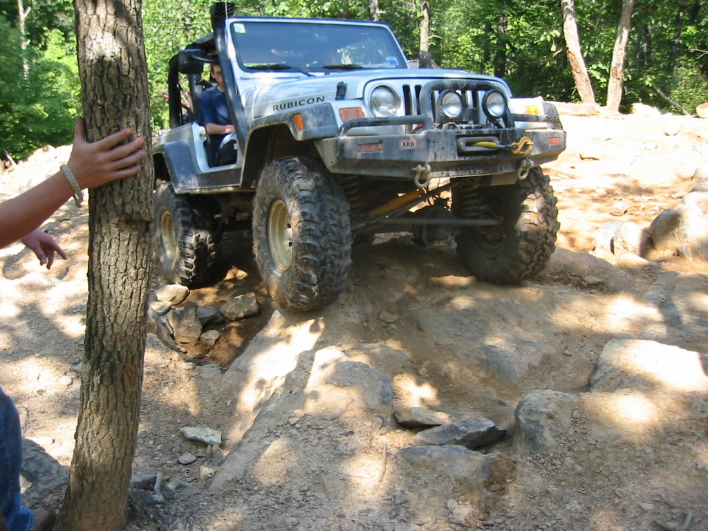 aimg.photobucket.com_albums_v441_tangeloman_jeep_IMG_2679.jpg