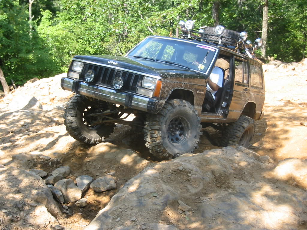 aimg.photobucket.com_albums_v441_tangeloman_jeep_IMG_2691.jpg