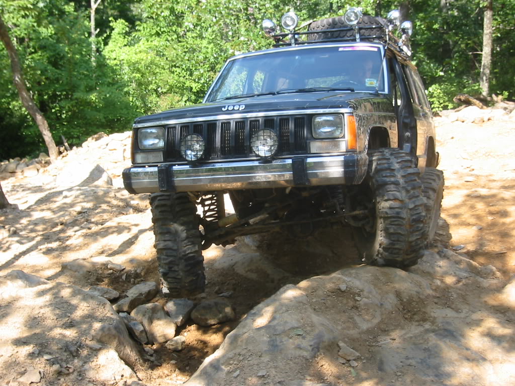 aimg.photobucket.com_albums_v441_tangeloman_jeep_IMG_2692.jpg