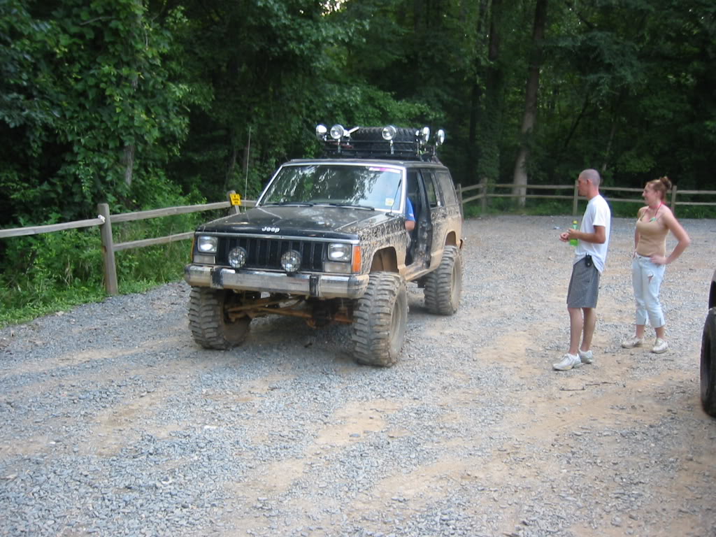 aimg.photobucket.com_albums_v441_tangeloman_jeep_IMG_2703.jpg