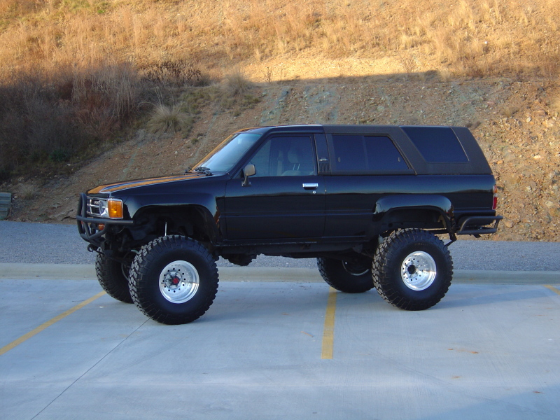 Updated pics of the 1985 4runner | NC4x4