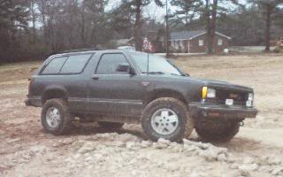 aimg.photobucket.com_albums_v639_Trebissky_House_20and_20Vehicles__FirstMud02a.jpg