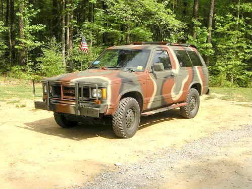 aimg.photobucket.com_albums_v639_Trebissky_House_20and_20Vehicles_Jimmy_20Mods_CAMO_CAMO1_1.jpg