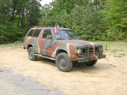 aimg.photobucket.com_albums_v639_Trebissky_House_20and_20Vehicles_Jimmy_20Mods_CAMO_CAMO7_1.jpg