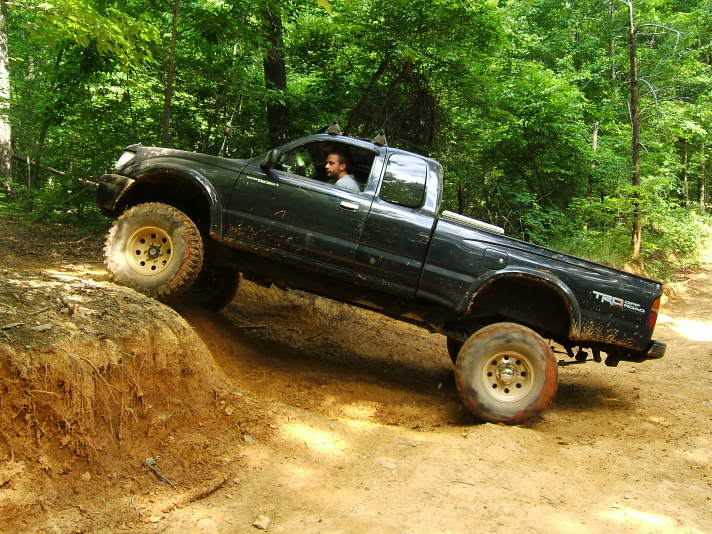 aimg.photobucket.com_albums_v674_jrraw23_Uwharrie_205_05_081104a3.jpg