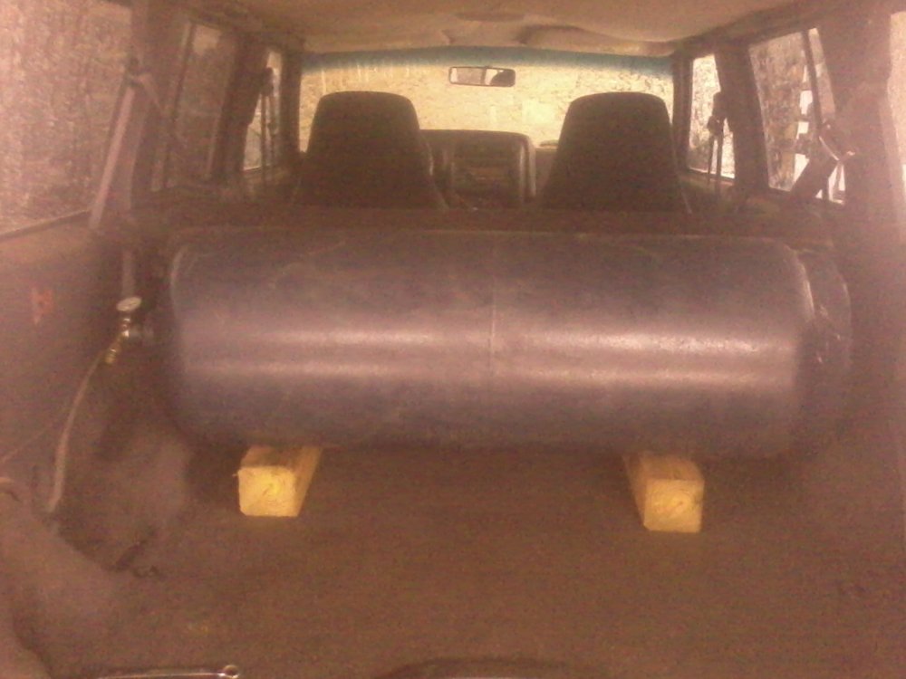 air tank setup.jpg