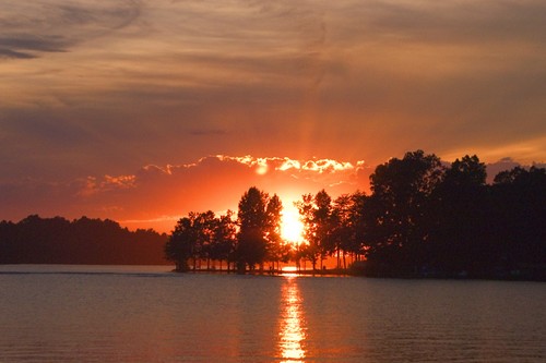 aphoto.silasswaim.com_albums_blewescreek_sunset_belews.sized.jpg