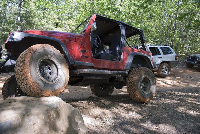 aphoto.silasswaim.com_albums_jeepcher_uwharrie_4_22_07_0056.jpg