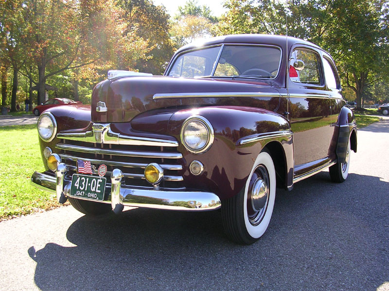 aphotos.coker.com_data_506_1947_ford_super_deluxe.jpg