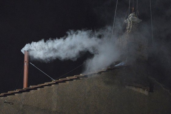 apixel.nymag.com_imgs_daily_intelligencer_2013_03_13_13_white_smoke.o.jpg_a_560x375.jpg