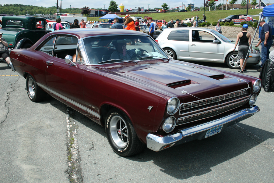 aupload.wikimedia.org_wikipedia_commons_0_0a_1964_Mercury_Cyclone_GT.jpg