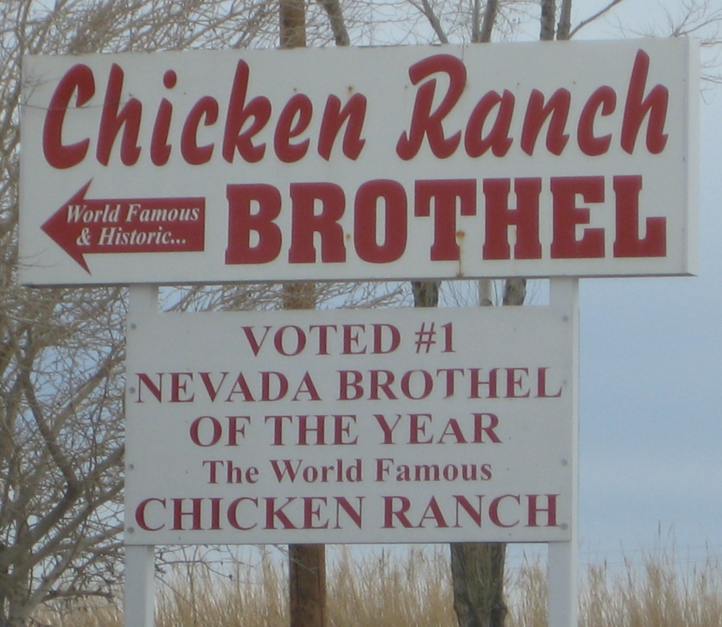 aupload.wikimedia.org_wikipedia_commons_8_85_Chicken_Ranch_sign.JPG