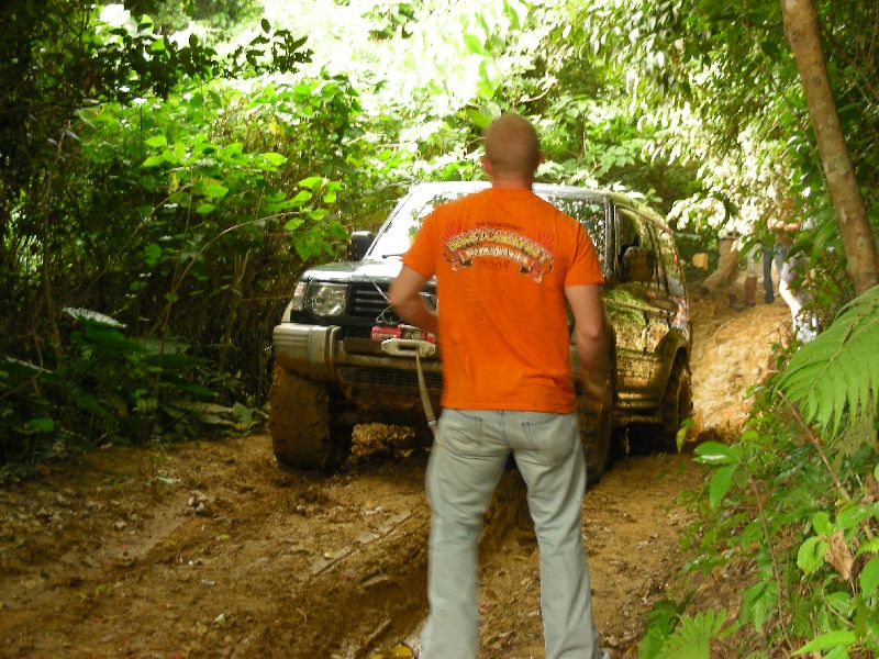 awww.2kboffroad.com_membersrides_albums_batchupload_13dec2008_13dec007.jpg