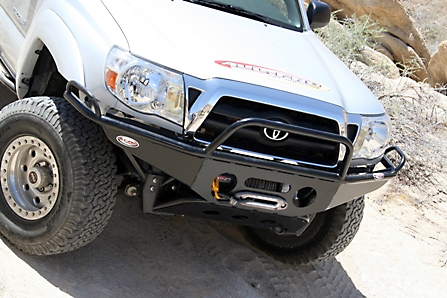 awww.allprooffroad.com_images_stories_Tacoma_trailarmor_05bumpers_front_hybrida600x400.jpg